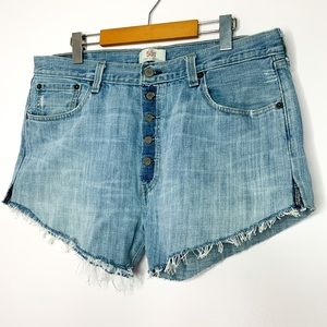 Leviβs 501 Button Fly Distressed boyfriend shorts